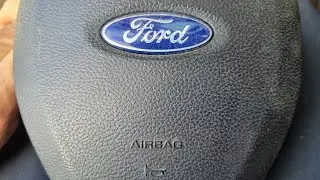 Снятие подушки безопасности рулевого колеса Ford F150 2019 года