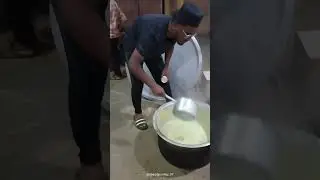 My 1st Vlog ,Mutton biryani for sehri (pre-dawn meal)at the mosque  &nbsp;#ramadaan,#sehri,#briyani#food.