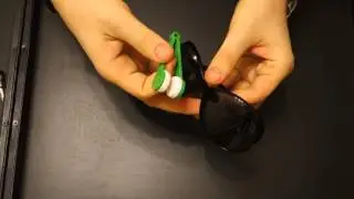 1 Piece Mini Portable Sun Glasses Eyeglass Microfiber Cleaning Brush Cleaner - Color at Random