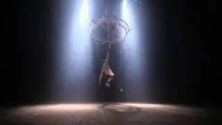 Aerial chandelier act by Svetlana & Vlad 1738 / www.maximaaa.com