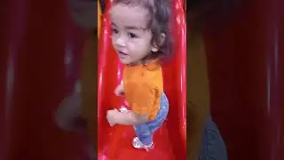 Playing at Robinsons | Christmas Vibes | Dec24 | Yanie | Happy Baby | Slide | Fyp