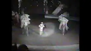 Aliona si Natalia Duminica (3 years) -Dans 