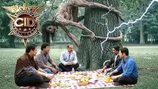 जब जंगल के बिच Park में Lunch कर रहे Team के पीछे पेड़ पर आ लटकी 100 साल पुरानी Chudail | CID 2026