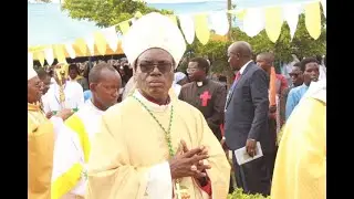 2)Mgr Bonaventure Nahimana, prise de possession canonique (Messe)