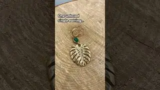 Monstera leaf earring upcycle 💕♻️ #jewelryjar #maker #jewelry #jewellerydesign #necklace