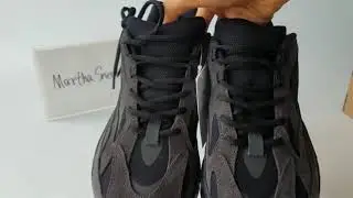 UA YEEZY BOOST 700 V2 Wave Runner Black Unboxing Review