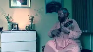 Charango bhajan by Swami Paramadvaiti.