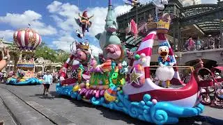 Disney Festival of Fantasy Parade - Magic Kingdom Park