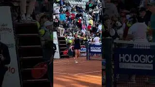 Round 3 in Rome unlocked for Emma Navarro 🔓 #wta #tennis #courtside #rome