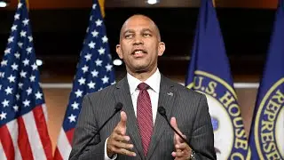 Happening Now: Jeffries Addresses Reporters After Senate Shutdown Vote