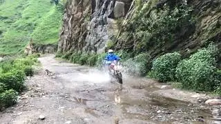 Mahindra Mojo Water Crossing