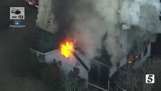 Nashville firefighters battle 2 house fires Friday morning