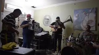 BOBBY TRUJILLO Y SUS ESTELARES; CONSUELO