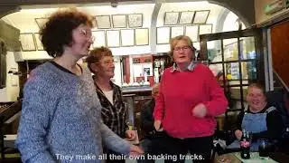 A night out in Goodwick..  The Glen Dower on a Thursday night.  Opskop.