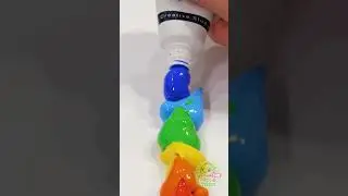 Look at This! 😍 Mom&rsquo;s Magic Rainbow Drawing Hack! 🌈🖌️ #ColorfulCrafts 🎨 #LearnAndPlay 📖 #FamilyFun