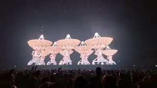 Eric Prdyz playing Pryda - Discovery @ Tomorrowland presents: Eric Prydz HOLO