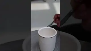 Hand-painting ceramic tableware with Pottery West (#shorts)
