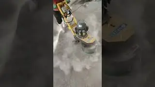 Single disk floor grinder. #floorgrinder #floorgrinding #concretegrinder #concretegrinding#concrete