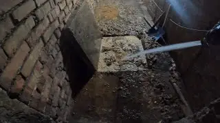 Запушена шахта с мокри кърпи Отпушване с вода под налягане | Blocked Drain