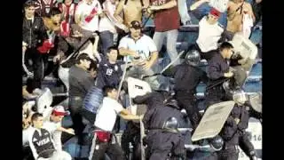 argentina vs hooligans ingleses cara a cara 2014.