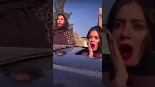 🌸 Saadgi bhi tab khoobsurat hoti hai, jab kangan chamke 🌸 #gold #goldcollector #goldawards #viral
