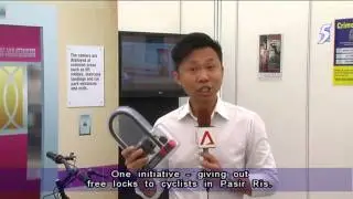 Free locks for Pasir Ris cyclists to prevent theft of bicycles - 04Jan2014