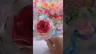 C&oacute;mo hacer Flores eternas de 2 colores ✨ #floreseternas #ribbonflowers #rosaseternas