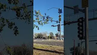 Railroad crossing in roseville ca Yosemite st going forward and backwards