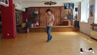 Line Dance COUNTRY 2 STEP (Masters In Line) Teach / Dance