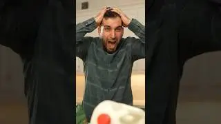 Don&rsquo;t be that guy and get the @otterbox  Defender Series Pro to protect your phone
