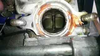 Suzuki RGV 250 Power Valve Tutorial