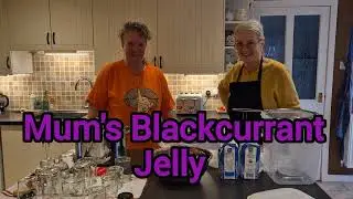 Mum's Amazing Blackcurrant Jelly
