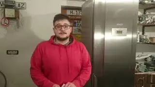 Curge apa din frigider