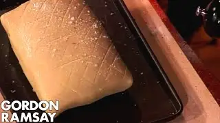 Finishing salmon en croute with Patsy Kensit | Gordon Ramsay