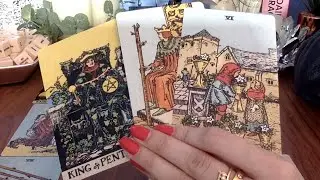 LEO 2021 *THIS IS YOUR YEAR!!!*  😱🔮  Psychic Tarot Card Charms Reading (Jan-Dec 2021)