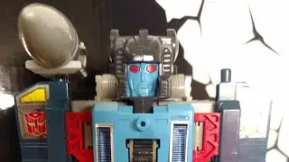 Transformers Review Ep.2 G1 Powermaster Doubledealer w/ Knok and Skar