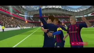 Liga mistrz&oacute;w 1/4 mecz 1 Barcelona vs Real Madryt. Lewandowski strzela hattricka w clasiku 