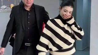 女人在家唯一依靠是自己的老公 #一定要看到最后 #意想不到的结局 #剧情演绎 #夫妻日常 #白鹰哥 @DOU+小助手 @DOU+上热门