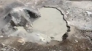 Yellowstone&rsquo;s Sulfur Caldron