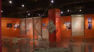 Living Form: The Transformable Work of Chuck Hoberman.