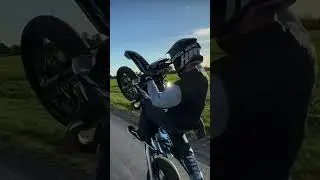 Bike❤️&zwj;🔥#supermoto #husqvarna #ktm #supermot #wheelie #stuntriding #2stroke #motolife #exc #stunt