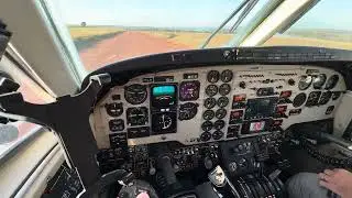 Beechcraft King Air C-90B Pouso na fazenda