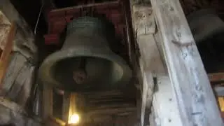 Testringning med alla tre klockorna i Visby domkyrka (förkortad kameravideo - 3 versioner)