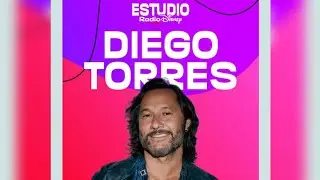 DIEGO TORRES - Santa Claus Llego a La Ciudad (En Vivo) / Estudio Radio Disney Argentina 2025.