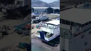 Proses turun dok KMP GAMBOLO JAKARTA #kapal #sorts
