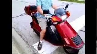 1985 Honda Elite 150cc Scooter- Taking a Ride