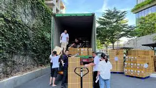 Congratulations: A container of Feasybeacon 100Kpcs Bluetooth BLE beacon has been loaded and shipped