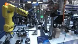 Weltgr&ouml;&szlig;te Industriemesse in Hannover - Neuheiten aus der Welt der Roboter und Maschinen - ZDF heute