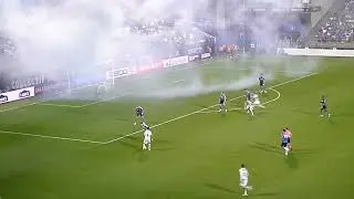 &Oacute;scar Jim&eacute;nez of Club Le&oacute;n makes a big save vs. Prince Owusu of CF Montreal (Impact) in Leagues Cup