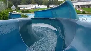 Riesenrutsche im Freibad | HeljensBad Heiligenhaus